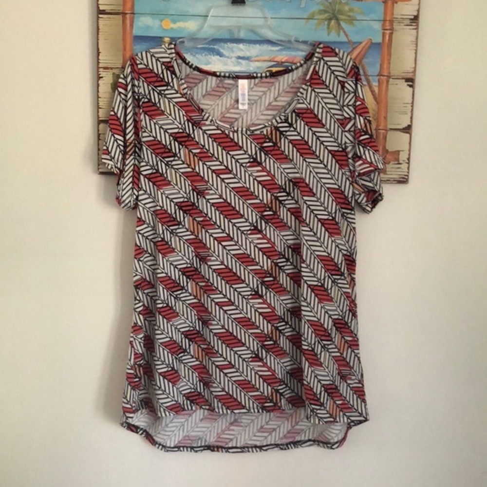 NWOT LULAROE perfect tee xl
